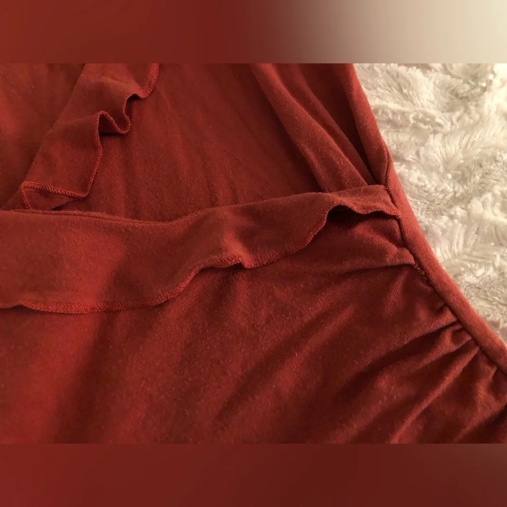 Banana Republic Ruffled Ruched Top - Picture 5 of 6